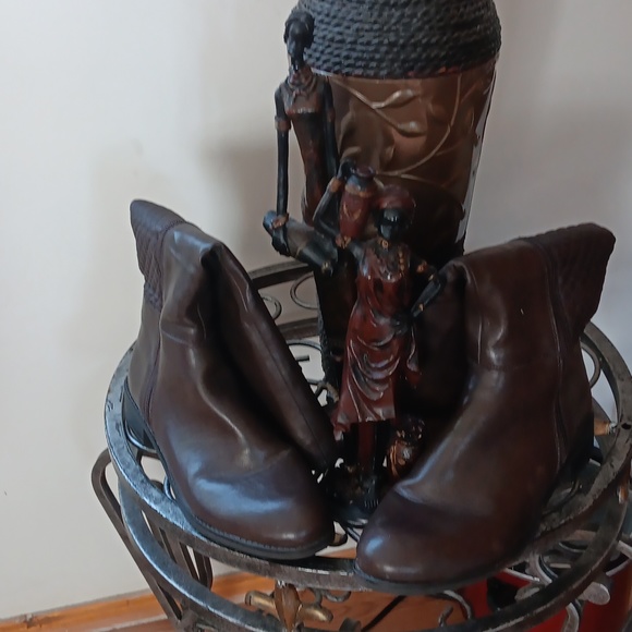 Women shoe Boots - Picture 3 of 4